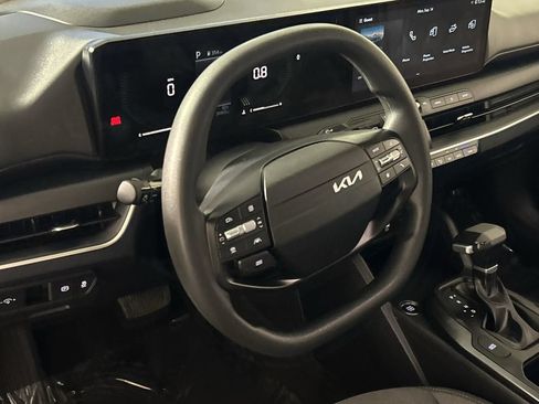 Used 2025 Kia K4 FWD image 14