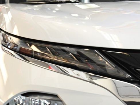 New 2026 Mitsubishi Outlander LE AWD/4WD image 5