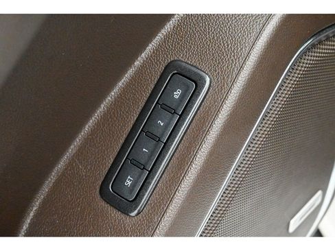 Used 2019 Chevrolet Suburban Premier image 35