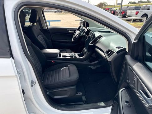 Used 2022 Ford Edge SE w/ Black Appearance Package AWD/4WD image 14