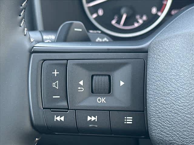 Used 2026 Nissan Rogue SV FWD image 18