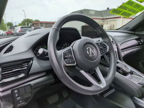 Used 2025 Acura RDX SH-AWD image 31