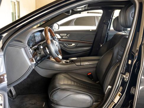Used 2019 Mercedes-Benz S 560 4MATIC Sedan image 16