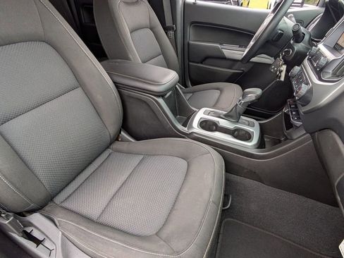 Used 2022 Chevrolet Colorado LT w/ LT Convenience Package image 32