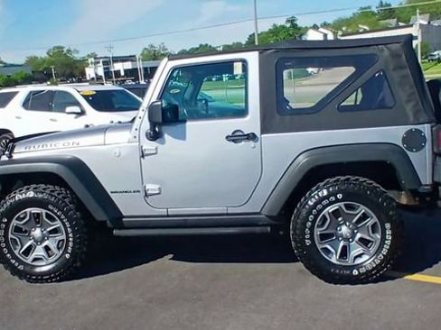 Used 2017 Jeep Wrangler Rubicon w/ Trailer Tow Group AWD/4WD image 8