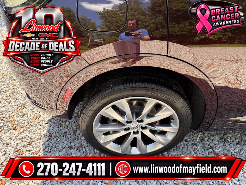 Used 2023 Buick Envision Avenir FWD image 10