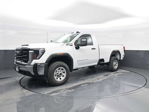 New 2025 GMC Sierra 3500 Pro image 4