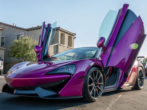 Used 2018 McLaren 570S Spider RWD image 22