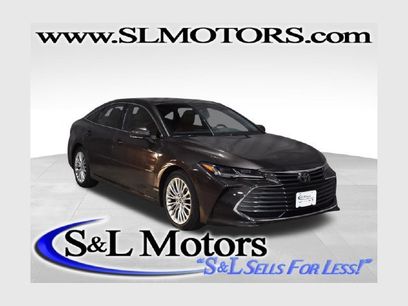 Used 2019 Toyota Avalon Limited w/ All Weather Liner Package