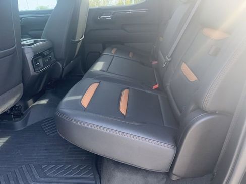 Used 2024 GMC Sierra 1500 AT4 w/ Technology Package image 10