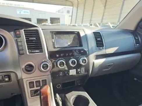 Used 2014 Toyota Sequoia Platinum AWD/4WD image 14