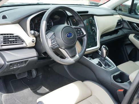 Used 2023 Subaru Outback Limited AWD/4WD image 8