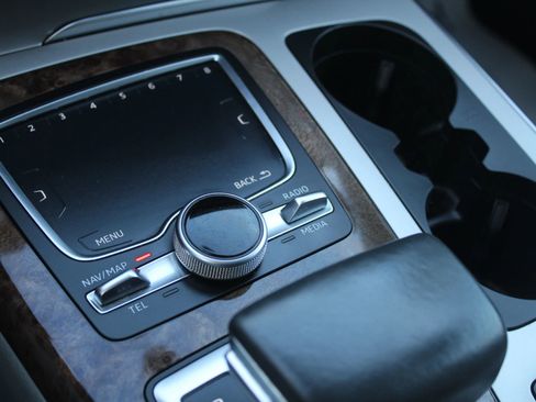 Used 2017 Audi Q7 2.0T Premium Plus w/ Premium Plus Package image 29