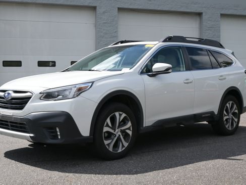 Used 2021 Subaru Outback Limited XT AWD/4WD image 5