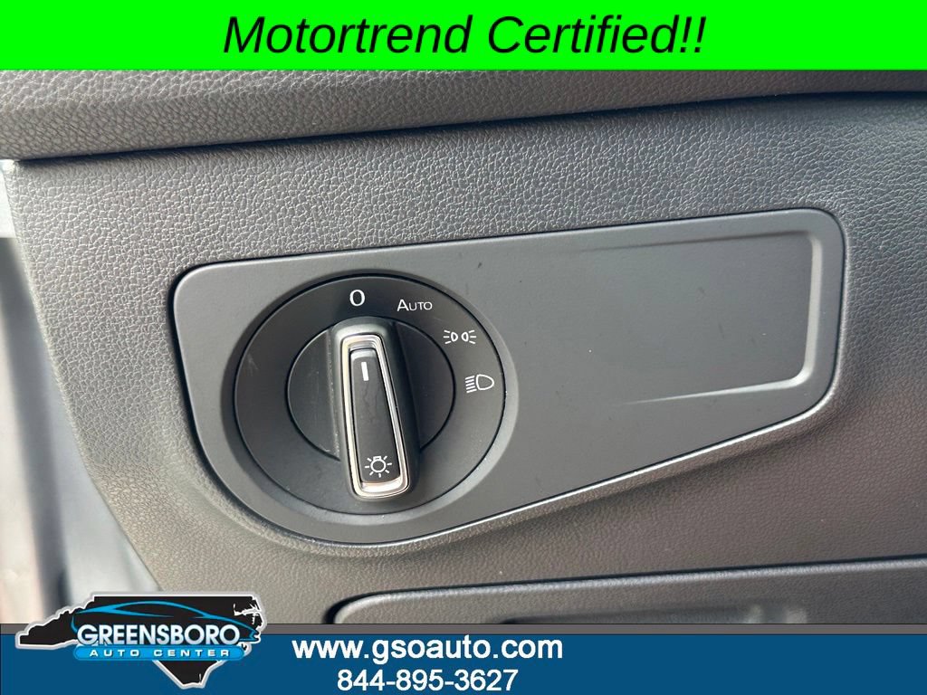 Used 2024 Volkswagen Tiguan SE R-Line FWD image 33