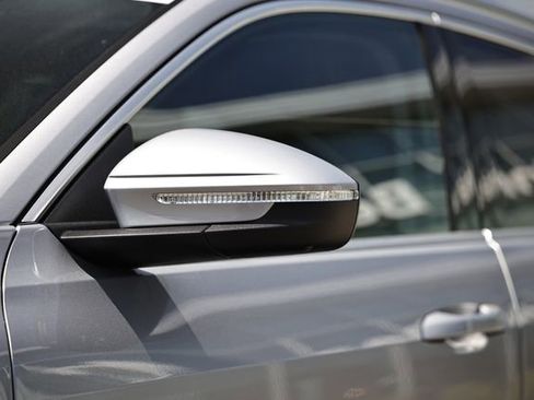 Certified 2025 Audi Q5 Premium Plus w/ Premium Plus AWD/4WD image 12