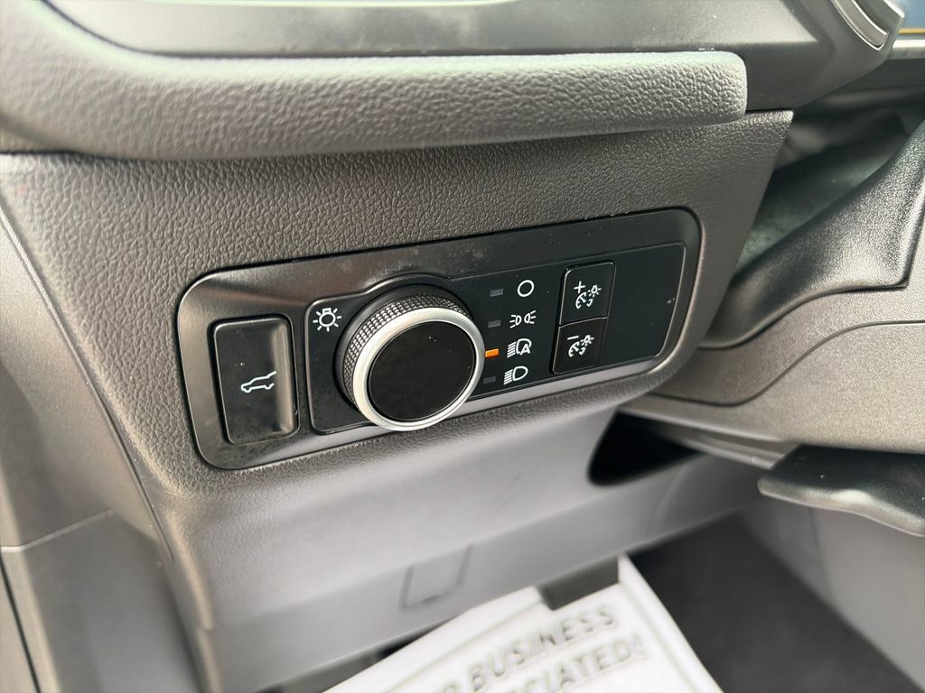 Used 2024 Ford Escape Active w/ Tech Pack #1 AWD/4WD image 17
