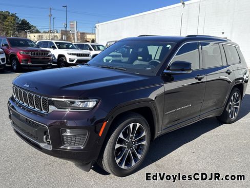 Used 2023 Jeep Grand Cherokee L Overland w/ Rear Seat Video Group I image 8