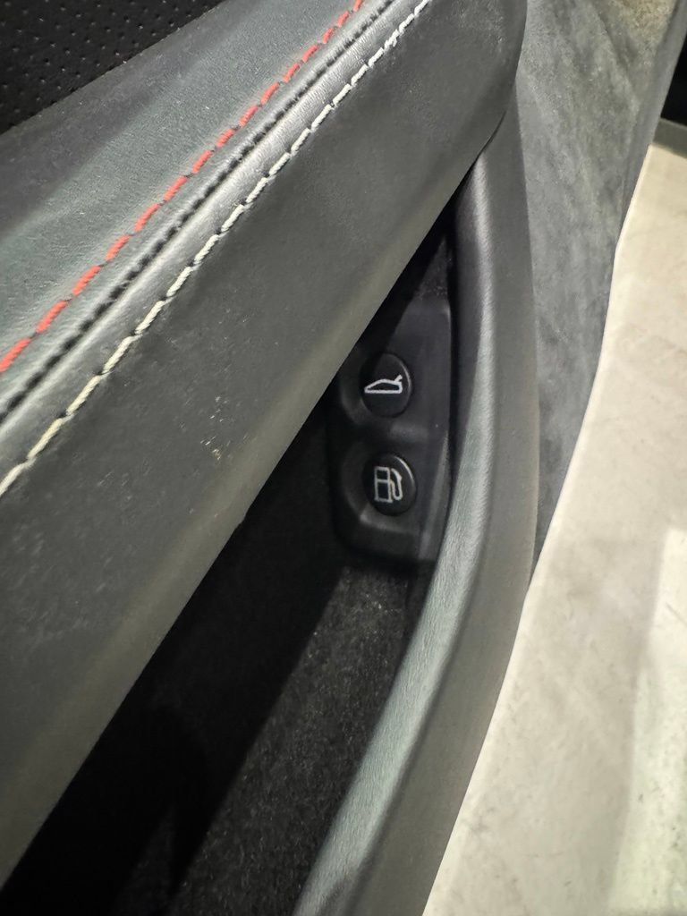 Used 2020 Lotus Evora RWD image 13