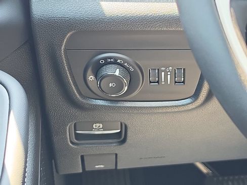 Certified 2026 Jeep Grand Cherokee L Limited w/ Limited Altitude Package AWD/4WD image 29