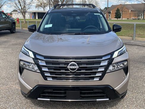 New 2026 Nissan Rogue Platinum AWD/4WD image 3