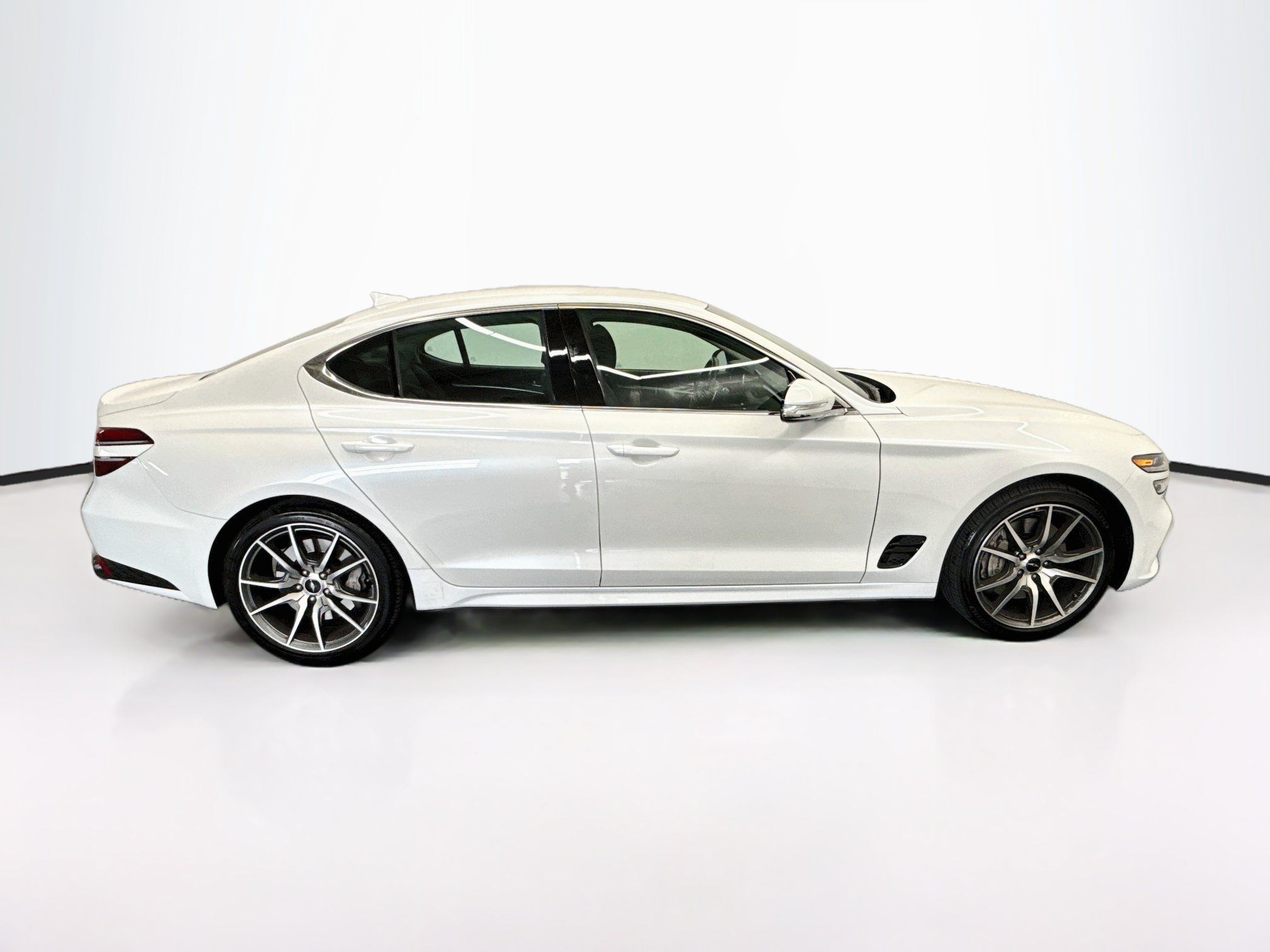 Used 2026 Genesis G70 2.5T RWD image 10