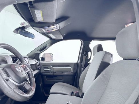 Used 2022 RAM 3500 Big Horn image 13