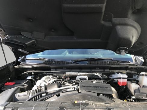 Used 2024 Chevrolet Silverado 2500 LTZ w/ LTZ Convenience Package image 7