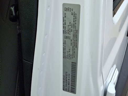 Used 2023 Jeep Wrangler Sport S image 26