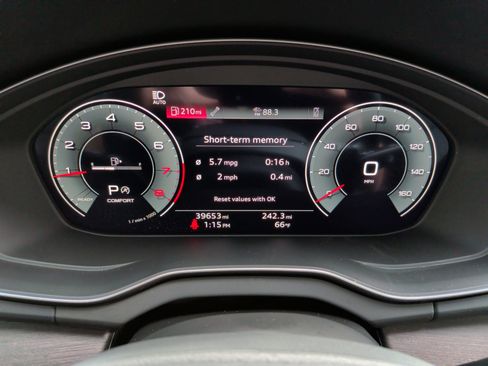 Used 2023 Audi Q5 2.0T Premium Plus w/ Premium Plus Package image 21