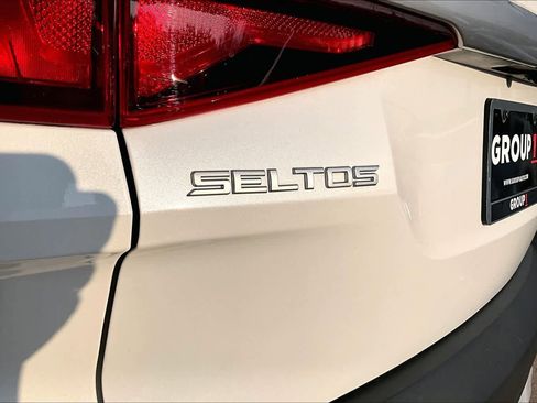 Used 2023 Kia Seltos LX image 28