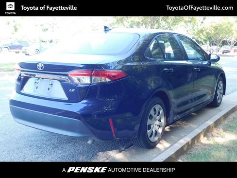 Used 2025 Toyota Corolla LE FWD image 4