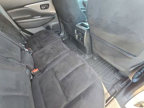 Used 2020 Nissan Murano SV image 11