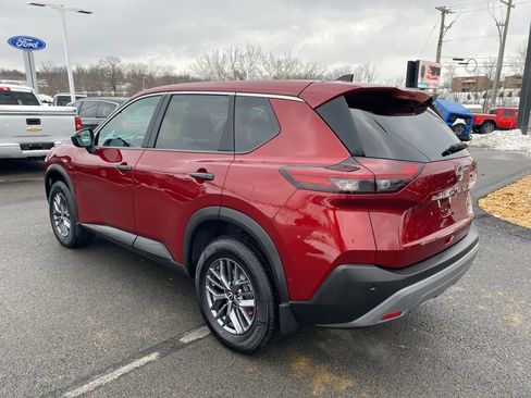 Used 2023 Nissan Rogue S image 5