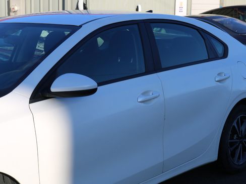 Used 2023 Kia Forte LXS image 5