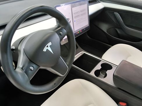 Used 2023 Tesla Model 3 Performance AWD/4WD image 11