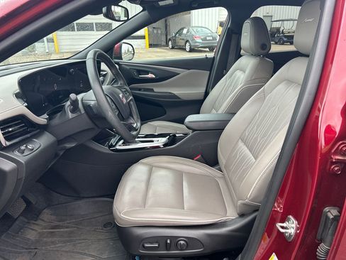 Certified 2024 Buick Envista Avenir image 12