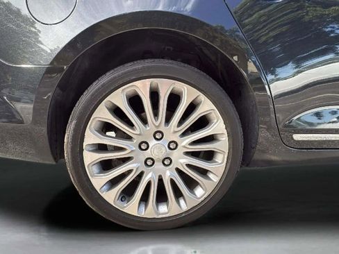 Used 2014 Buick LaCrosse Premium image 25