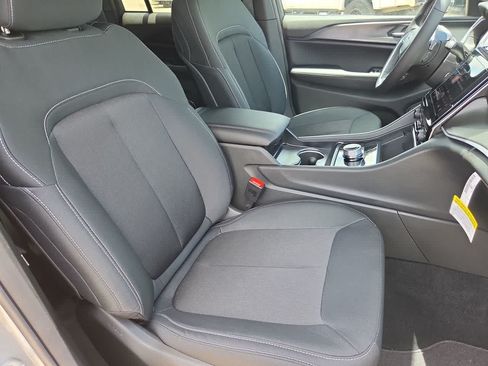 New 2026 Jeep Grand Cherokee Laredo X RWD image 22