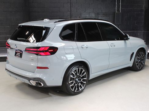 Used 2024 BMW X5 sDrive40i w/ M Sport Package image 14