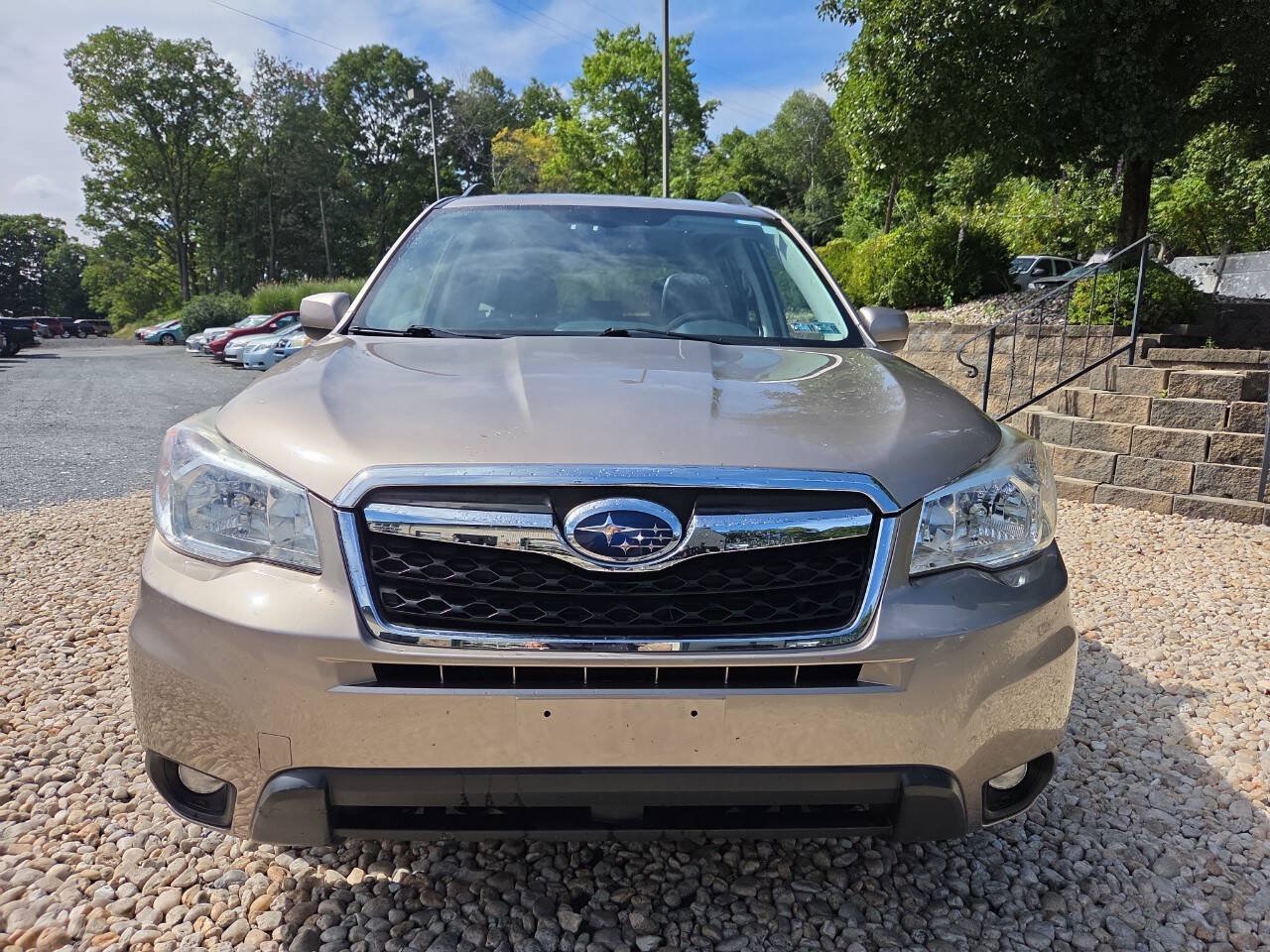 Used 2015 Subaru Forester 2.5i Limited w/ Popular Package #1 AWD/4WD image 2