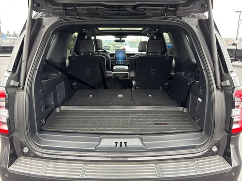 Used 2024 Ford Expedition Limited image 25