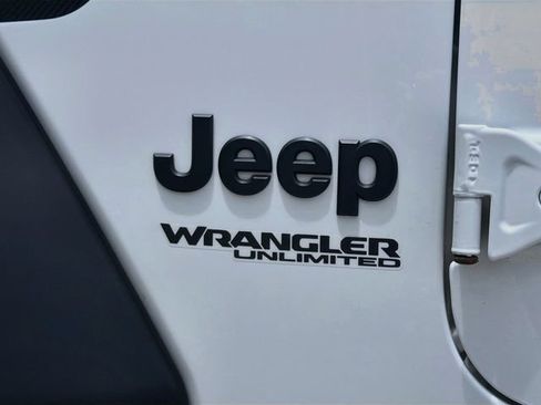 Used 2021 Jeep Wrangler Unlimited Sport AWD/4WD image 43