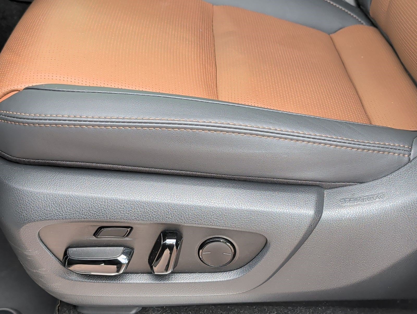 Used 2024 Lexus GX 550 w/ Accessory Package (Z1) AWD/4WD image 10