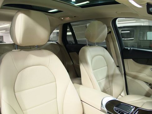 Certified 2021 Mercedes-Benz GLC 300 4MATIC image 23