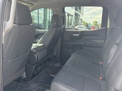 Used 2019 Chevrolet Silverado 1500 LT w/ Convenience Package AWD/4WD image 13