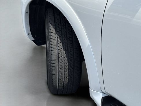 Certified 2024 Nissan Armada SV RWD image 49