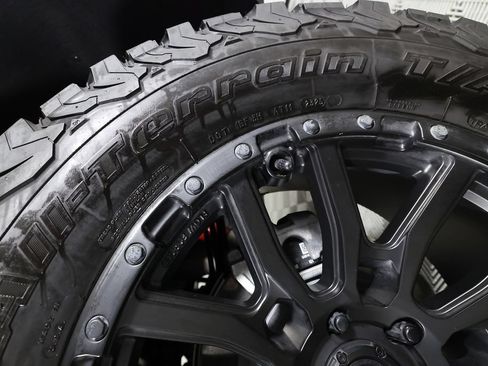 Used 2025 Chevrolet Silverado 1500 LT Trail Boss w/ LT Trail Boss Premium Package AWD/4WD image 53