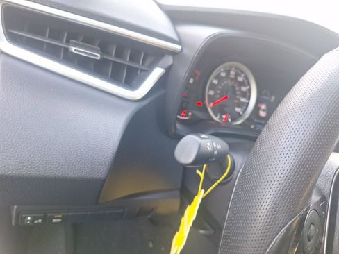 Used 2021 Toyota Corolla SE image 18