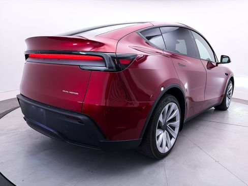 Used 2026 Tesla Model Y Long Range AWD/4WD image 16